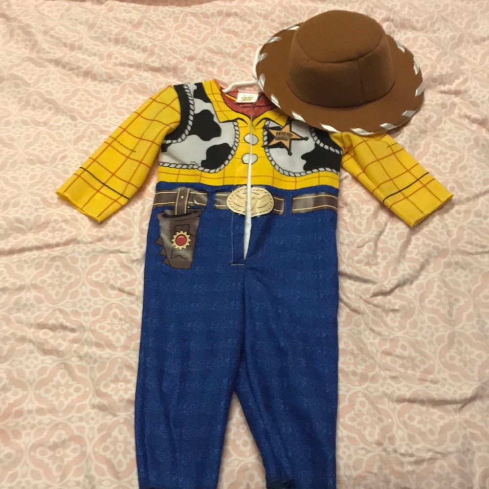 Woody custome